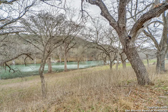 1391 HIGHWAY 39 Ingram, TX 78025