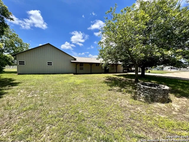 1543 CR 215 Bertram, TX 78605