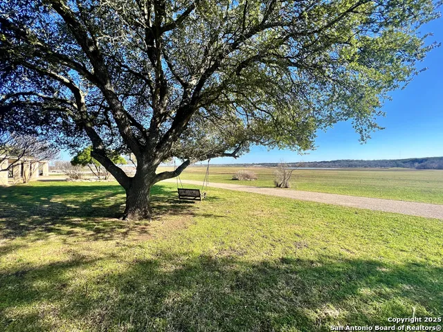 1543 CR 215 Bertram, TX 78605