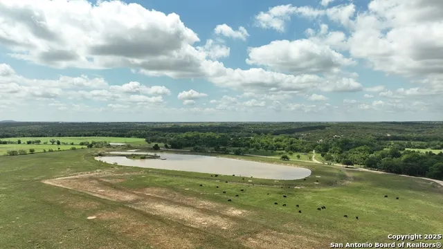 1543 CR 215 Bertram, TX 78605
