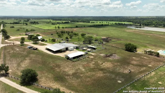 1543 CR 215 Bertram, TX 78605
