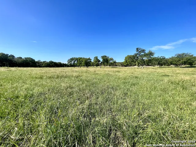 1543 CR 215 Bertram, TX 78605