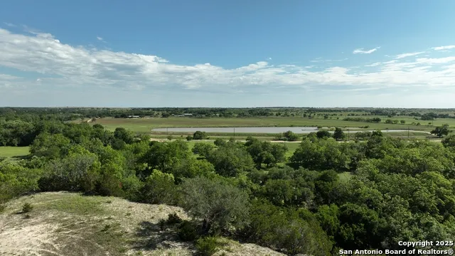 1543 CR 215 Bertram, TX 78605
