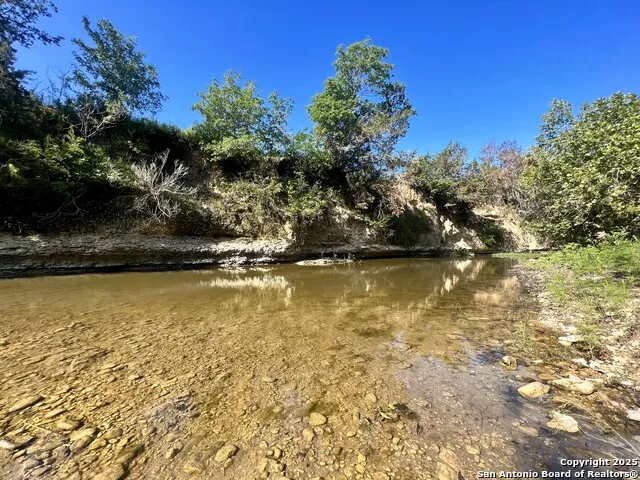 1543 CR 215 Bertram, TX 78605