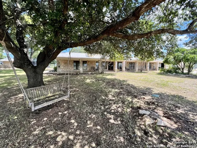 1543 CR 215 Bertram, TX 78605