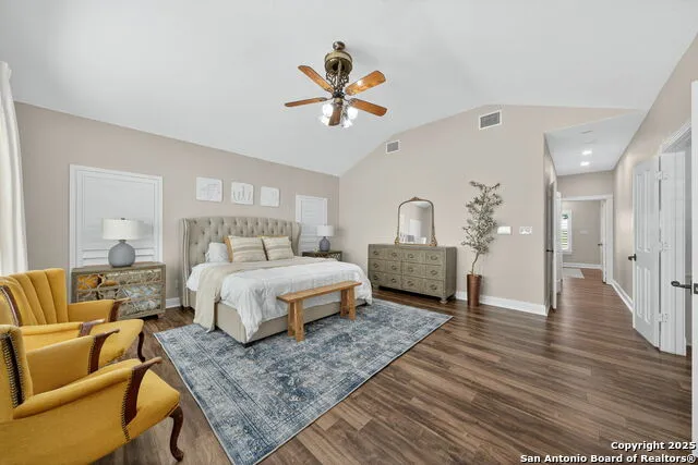 2220 FM 1343 Devine, TX 78016