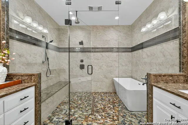2220 FM 1343 Devine, TX 78016