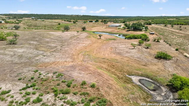 2220 FM 1343 Devine, TX 78016