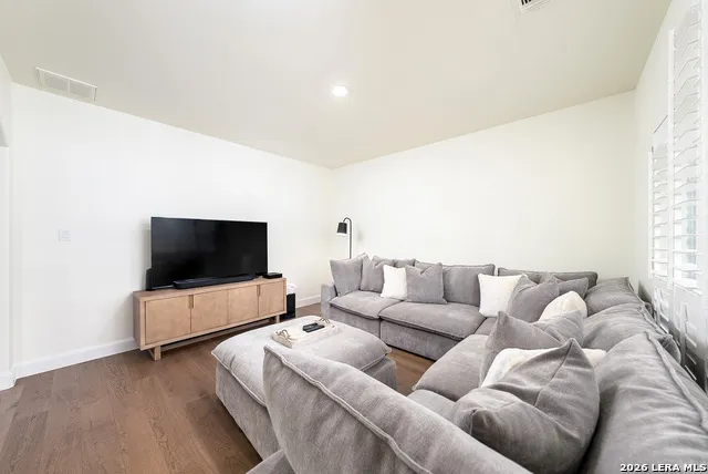 19207 TIERRA CV San Antonio, TX 78258