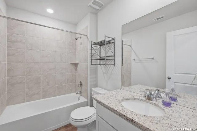4219 THYME GDN Von Ormy, TX 78073