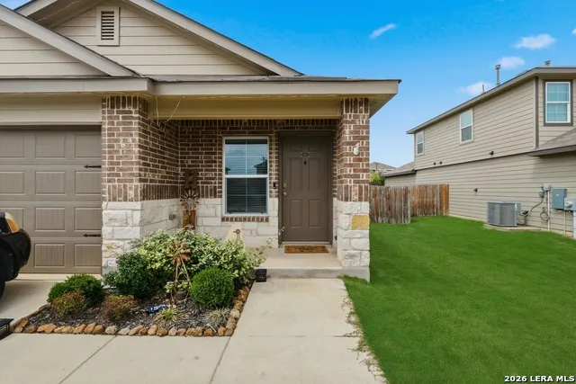 4219 THYME GDN Von Ormy, TX 78073