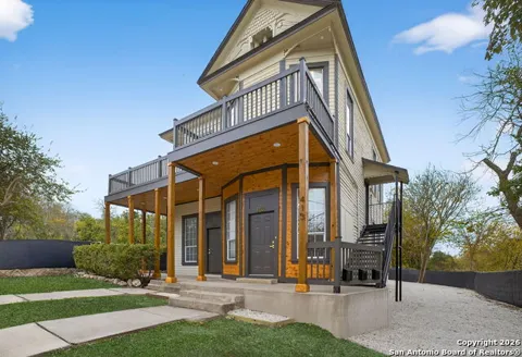 413 Nopal Unit 102