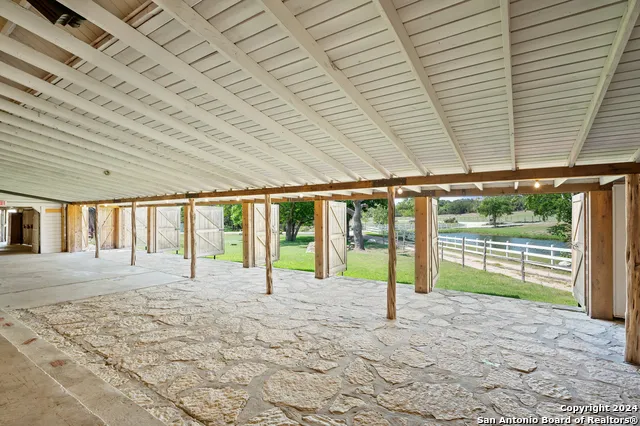 109 waring welfare Boerne, TX 78006