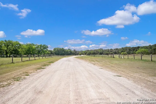 109 Waring Welfare Boerne, TX 78015