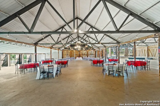103 waring welfare Boerne, TX 78006