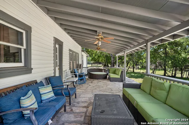 103 waring welfare Boerne, TX 78006