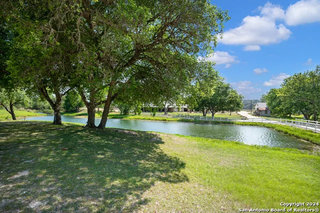 103 waring welfare Boerne, TX 78006