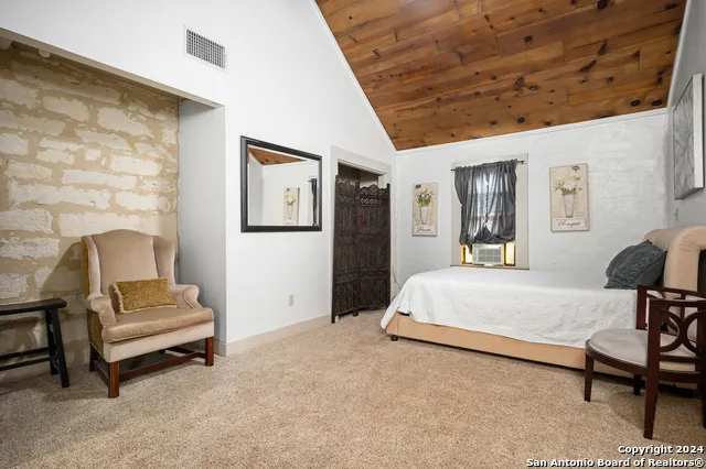 103 waring welfare Boerne, TX 78006