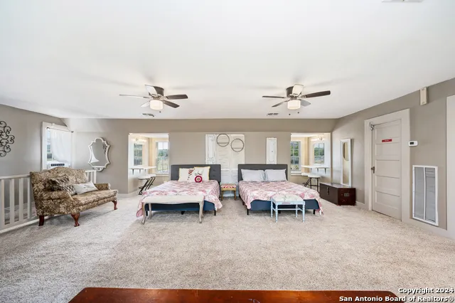 103 waring welfare Boerne, TX 78006