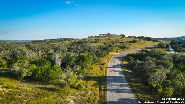FAR HILLS RANCH Tract 3 Comfort, TX 78013