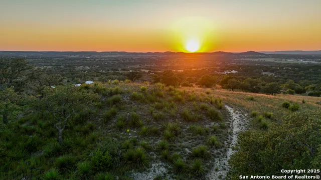 FAR HILLS RANCH Tract 3 Comfort, TX 78013