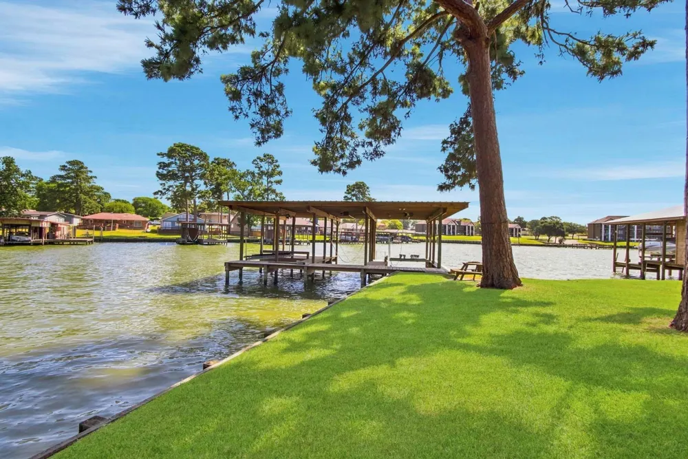 199 Lake Drive Onalaska, TX 77360