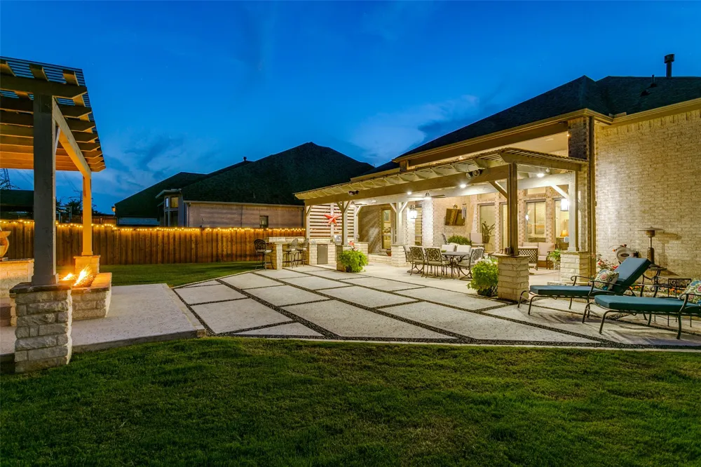 1024 Myers Park Trail Roanoke, TX 76262