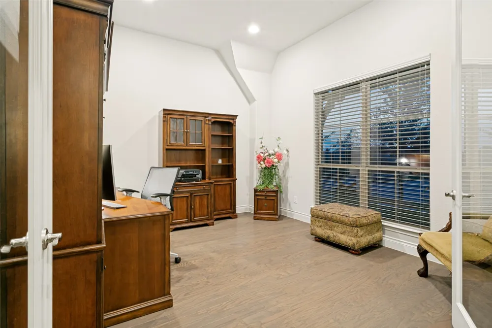 1024 Myers Park Trail Roanoke, TX 76262