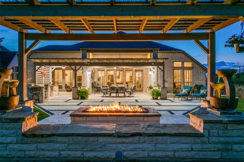 1024 Myers Park Trail