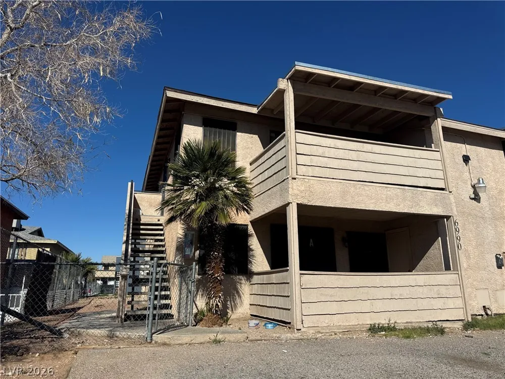 6990 Dunsbach Way Las Vegas, NV 89156