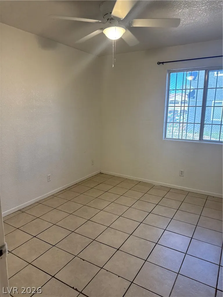 6990 Dunsbach Way Las Vegas, NV 89156