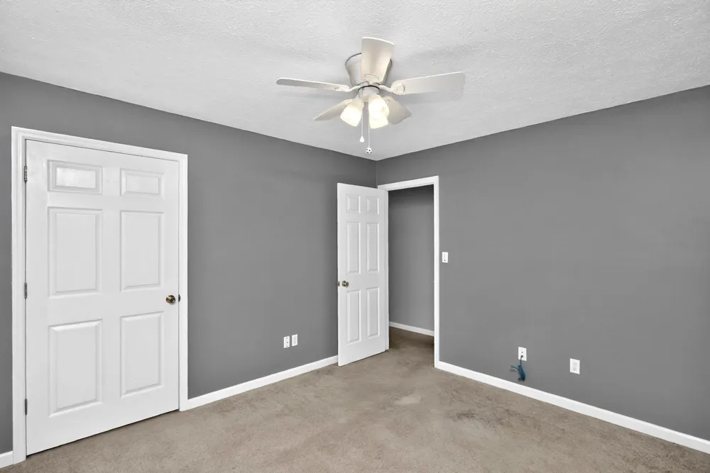 110 Needham Ln Burns, TN 37029