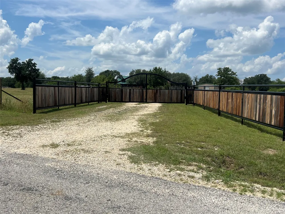 1170 Diamond Oaks Road Stephenville, TX 76401