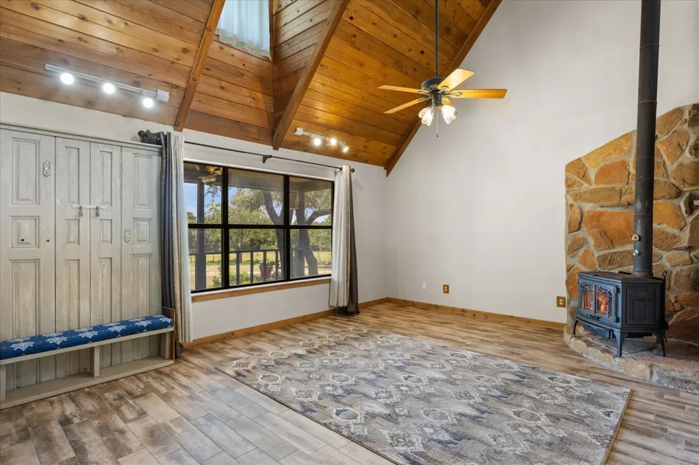 1170 Diamond Oaks Road Stephenville, TX 76401