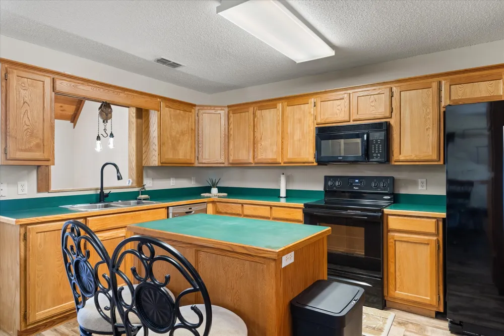 1170 Diamond Oaks Road Stephenville, TX 76401