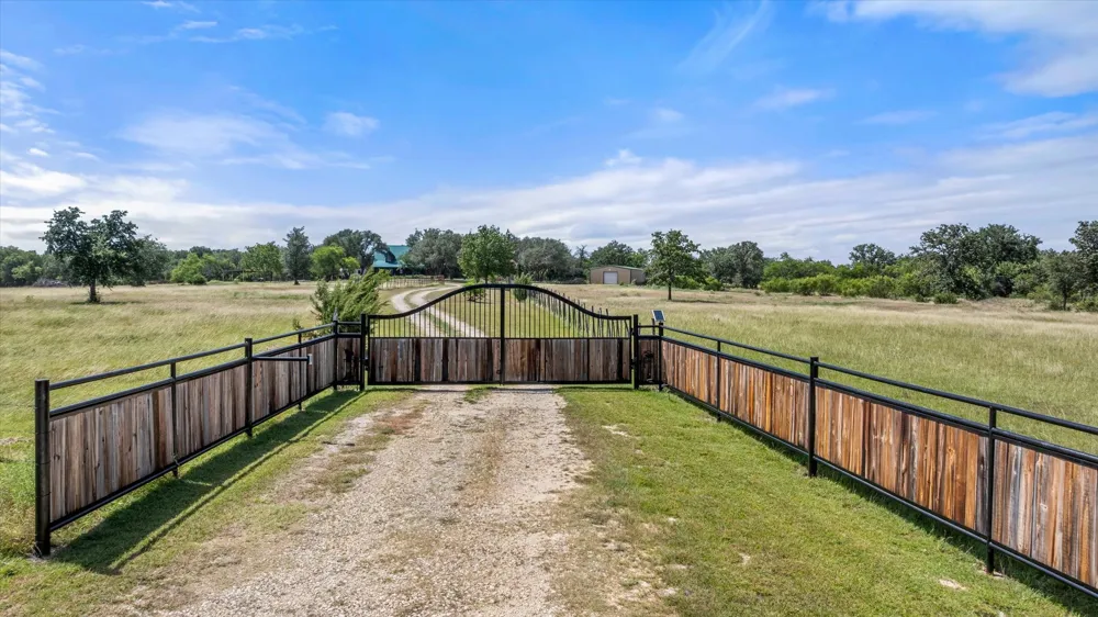 1170 Diamond Oaks Road Stephenville, TX 76401