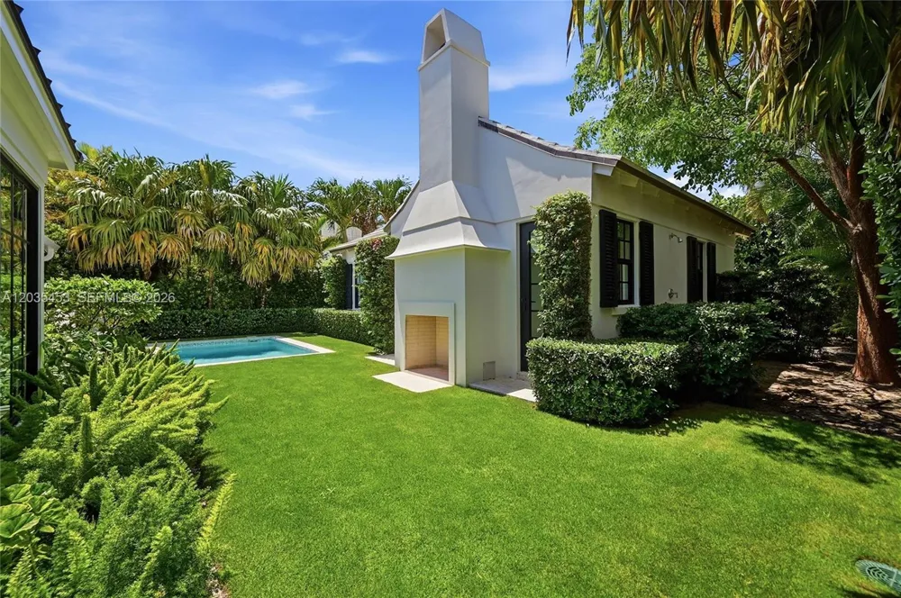 135 Chilean Ave Palm Beach, FL 33480
