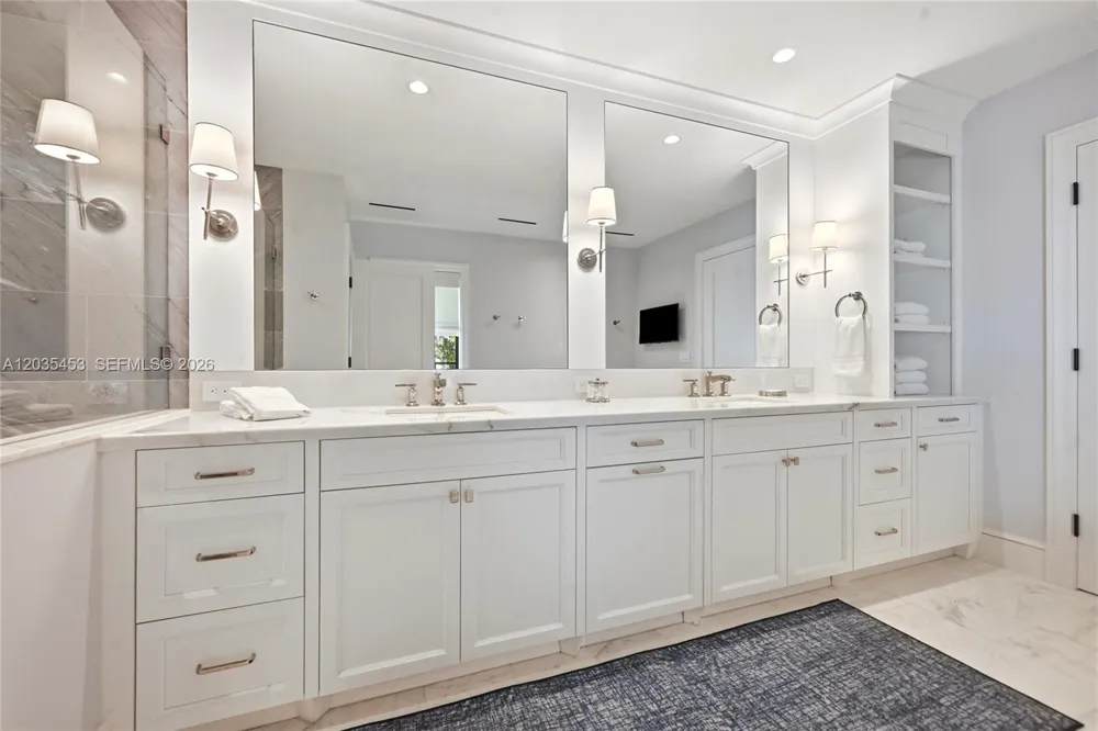 135 Chilean Ave Palm Beach, FL 33480