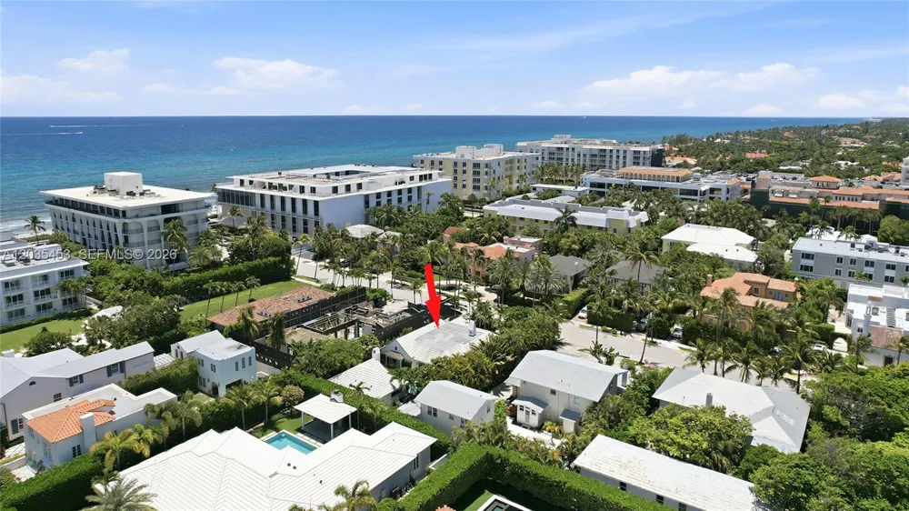 135 Chilean Ave Palm Beach, FL 33480