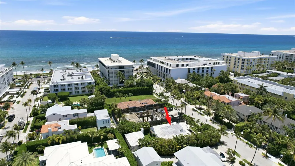 135 Chilean Ave Palm Beach, FL 33480