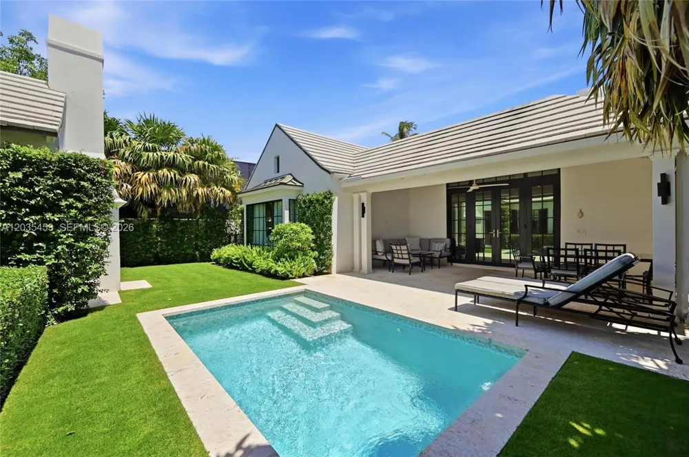 135 Chilean Ave Palm Beach, FL 33480