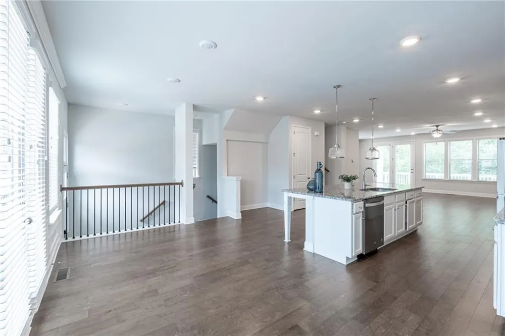 2701 Cedar Pine Way Doraville, GA 30360