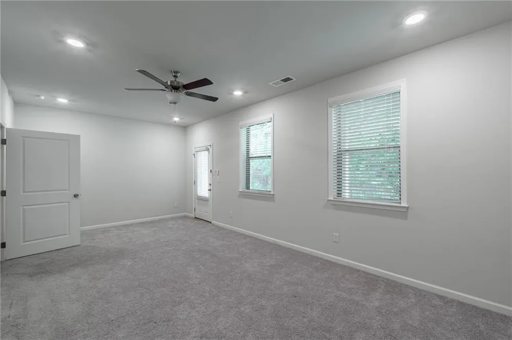 2701 Cedar Pine Way Doraville, GA 30360