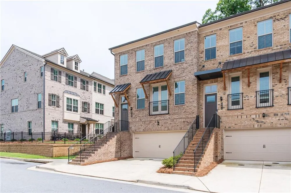 2701 Cedar Pine Way Doraville, GA 30360
