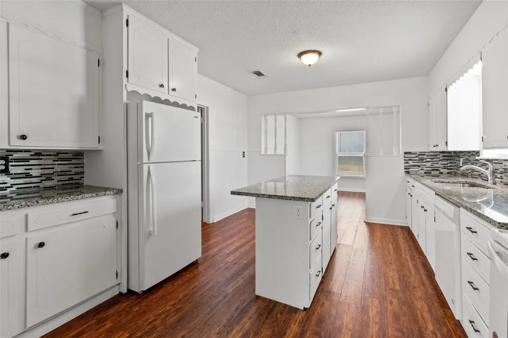 1050 W Dallas Avenue Cooper, TX 75432