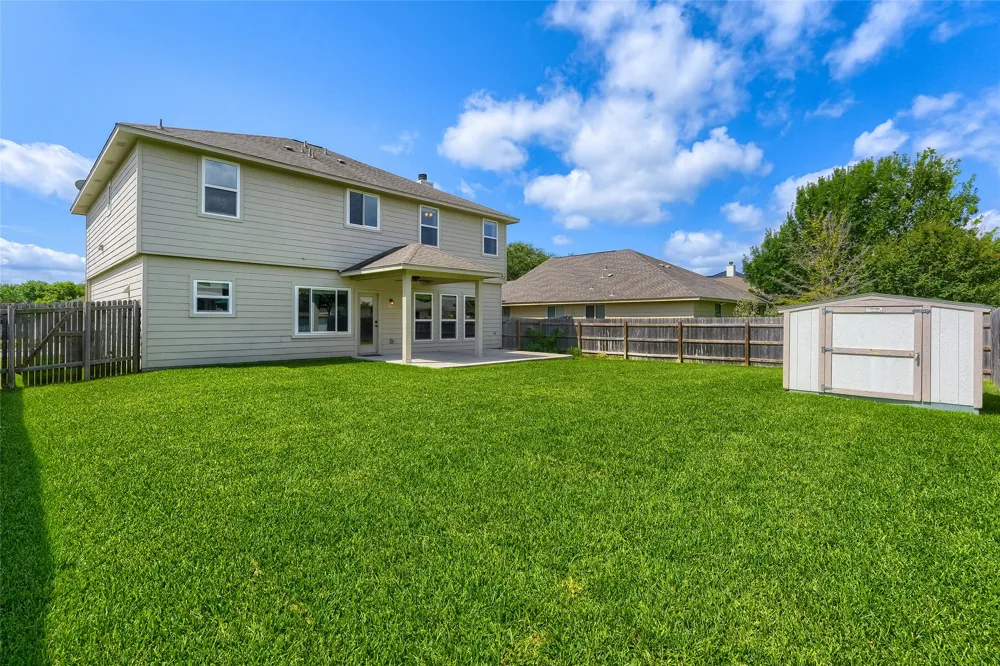 7813 Squirrel Hollow Drive Georgetown, TX 78628