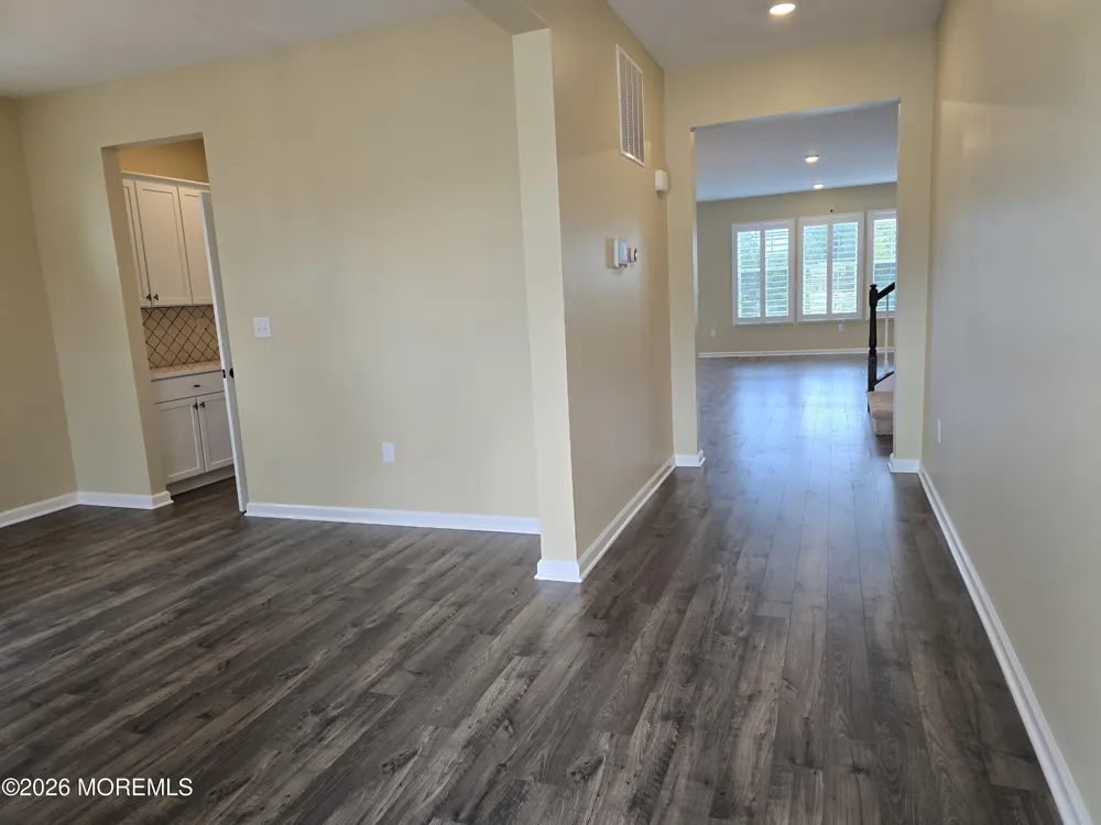 86 Bennet Lane Manahawkin, NJ 08050
