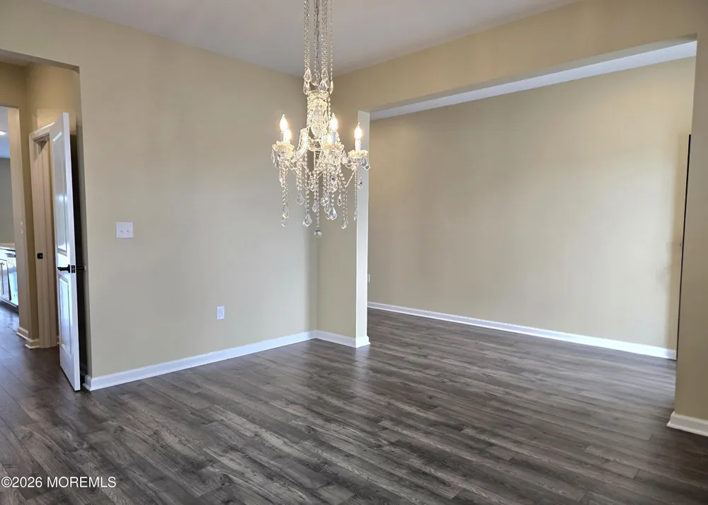 86 Bennet Lane Manahawkin, NJ 08050