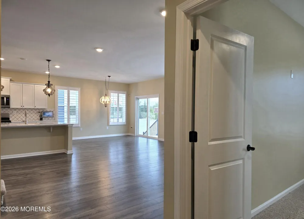 86 Bennet Lane Manahawkin, NJ 08050