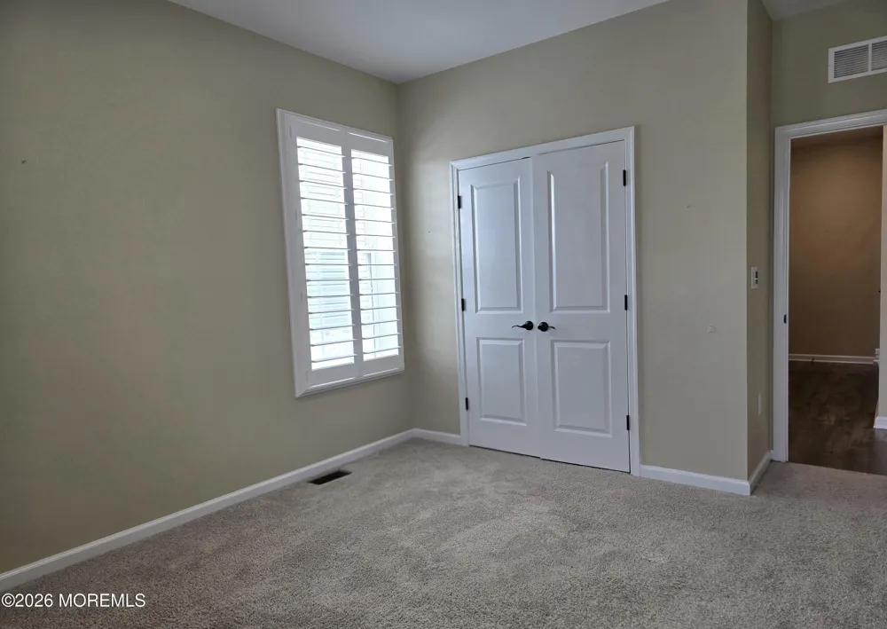 86 Bennet Lane Manahawkin, NJ 08050